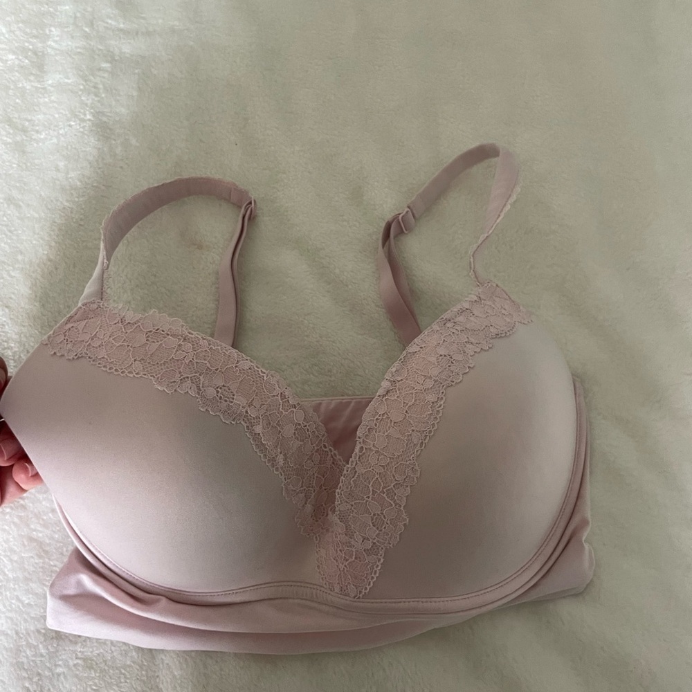 Victoria's Secret Soft Pink Lace Bra